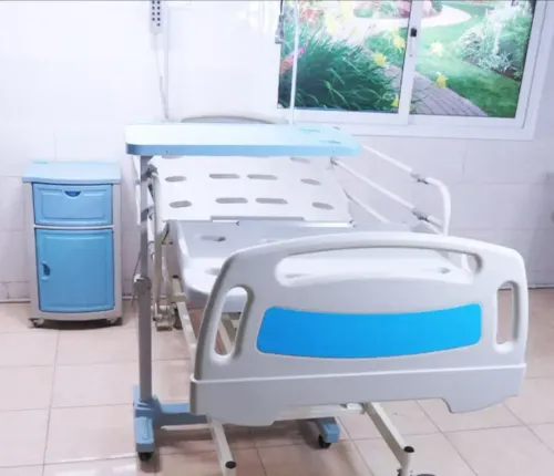 اجاره تمامی تجهیزات بیمارستانی تخت و تشک طبی